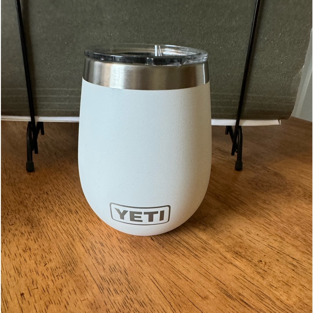 Yeti wine tumbler